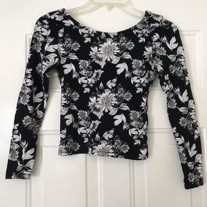 H&M Long-sleeve Floral crop top